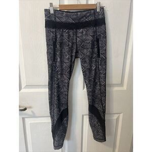 Lululemon Pace Rival Crop Black‎ White Leggings Womens Size 4